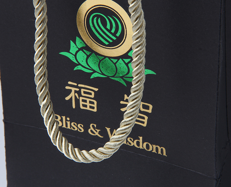 皮具包裝袋金粉要閃亮，廠家一定不能犯的兩個(gè)錯(cuò)誤